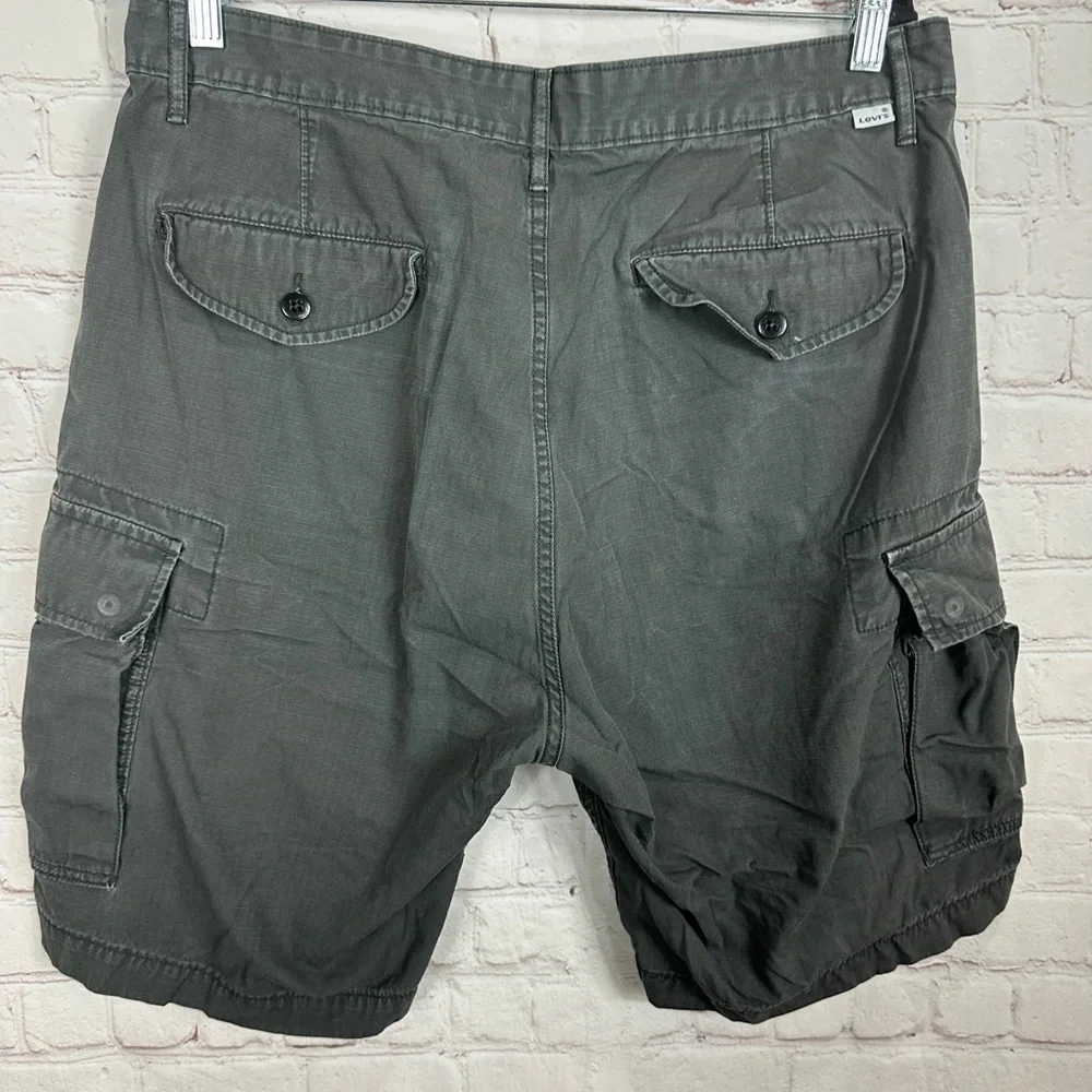 Levis levi mens